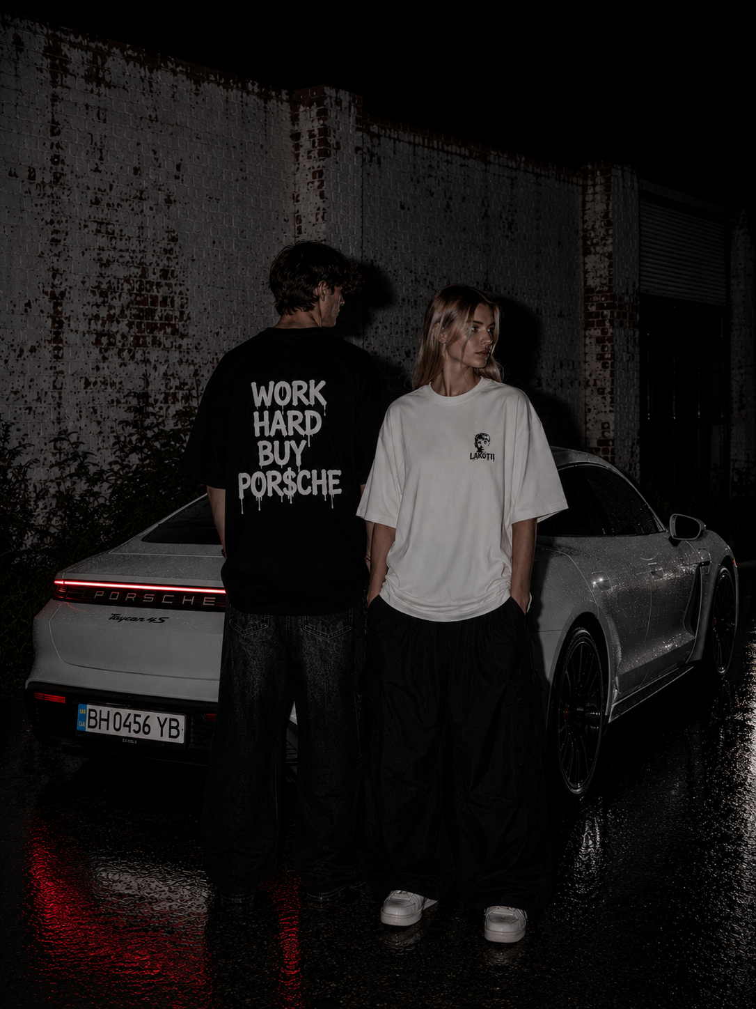 Футболка "Work Hard" Чорна